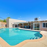 1 Mi to Town: Lake Havasu Home w/ Heated Pool