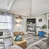 Hatteras-style Salvo Home - Walk to Shore!