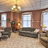 Pet-friendly Apt: Walk to Missouri River!