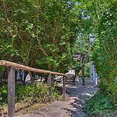 Blue Ridge Mountains Cottage w/ Pergola & Fire Pit