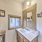 Cozy High Rolls Cottage Near Hiking Trails!