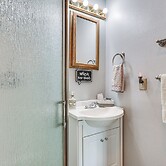 Cozy Abode w/ Patio, 16 Mi to San Luis Obispo