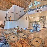 Mtn-view 'cabin 404' w/ Deck in Payson!