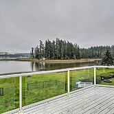 Scenic & Spacious Getaway on North Bay w/ Deck!