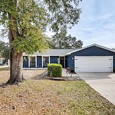 14 Mi to Dwtn Tampa Bay: Brandon Home w/ Fire Pit!