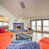 Luxurious Newport Estate w/ Spa & Lighthouse Views