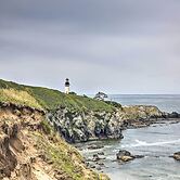 Luxurious Newport Estate w/ Spa & Lighthouse Views