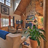 Family-friendly Gresham Getaway w/ Game Room!