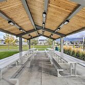 Lovely Vineyard Getaway < 1 Mi to Utah Lake!