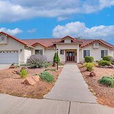 3 Mi to Lake Powell: Home w/ Patio & Waterfall
