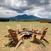 Vistas Bonitas Home w/ Patio: 7 Mi to Snowbowl!
