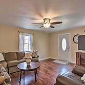 Cottage w/ Yard, Walk to Historic Attractions