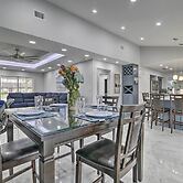 Patio & Grill: Spacious Gem Near Gulf Coast!