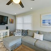 Avalon Vacation Rental w/ Porch & Grill!