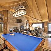 Centennial Cabin w/ Hot Tub, Sauna & Pool Table!