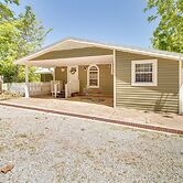 Fisherman-friendly Bull Shoals Escape on Lakefront