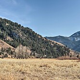 Quiet Alpine Hideaway w/ Panoramic Mountain Views!