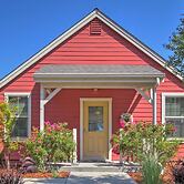 Serene Bungalow-style Home in Point Reyes Station!