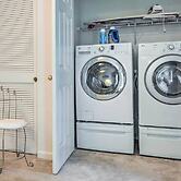 Elkridge Townhome ~ 15 Mi to Dtwn Baltimore!