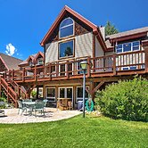Stunning Silesia Home: Furnished Deck + River View
