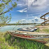 Lakefront Country Home w/ Waterslide & Trampoline!