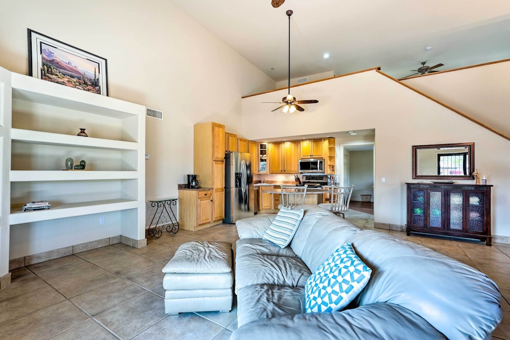 Pool & Putting Green: Pet-friendly Glendale Home