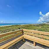 Point Emerald Resort Retreat: Walk to Beach!