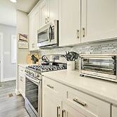 Long Branch Getaway: Grill, 1 Block to Beach!