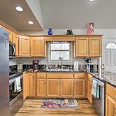 Cozy Hayesville Retreat w/ Deck & Mtn Views!