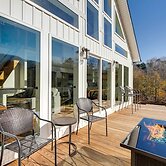 Modern Appalachian Vacation Rental w/ River Access