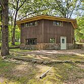 Rogers Cabin w/ Direct Access to Beaver Lake!