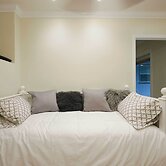 Bakersfield Oasis: Sweet Tropical Pool Setup!