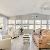 Deck & Pool Access: Myrtle Beach Getaway