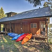 South Lake Coeur D'alene Home w/ Dock & Kayaks!