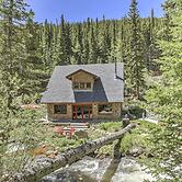Cozy Dumont Cottage With Mill Creek Views!