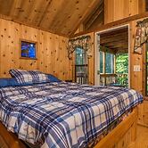 Family Cabin on 6 Acres w/ Lake Access & Hot Tub!