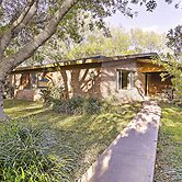 Mid-century Hideaway: Spacious Brownsville Home!