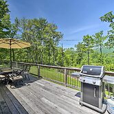 Charming Cottage w/ Deck: Mtn + Lake Views!