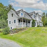 Meriden Village of Plainfield Home w/ Backyard