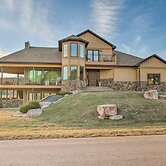 'bella Greens' Spacious Sturgis Home w/ Large Deck