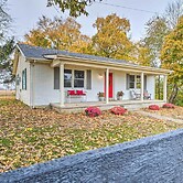 Charming Guesthouse Getaway on 10-acre Farm!