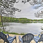 Quiet Retreat on Lake w/ Kayaks, Boats + Bikes!
