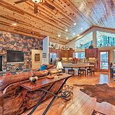 < 3 Mi to Pinetop Country Club: Luxe Cabin w/ Deck