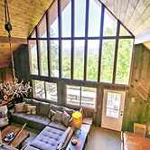 East Burke House w/ Deck < 3 Mi to Kingdom Trails!