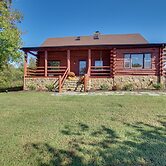 Cozy Log Cabin Getaway w/ Fire Pit + 3 Acres!