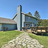 Coloma Escape w/ Fire Pit < 1 Mi to Lake!