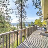 Nine Mile Falls Hideaway: Scenic Retreat on River