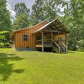 3 Mi to Little River Canyon: Scenic Alabama Cabin