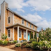 Modern Gearhart Getaway, Walk to Beach & Downtown!