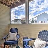 4 Mi to Ocean: Lewes Beach Condo w/ Screened Porch